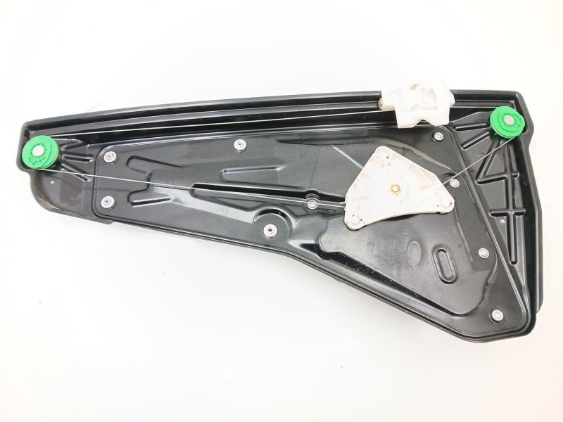 Recambio de elevalunas trasero izquierdo para land rover discovery iv (l319) 2.7 td 4x4 referencia OEM IAM AH2227001AA  AH2214B5