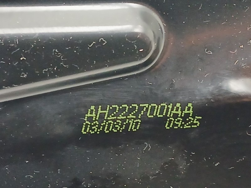 Recambio de elevalunas trasero izquierdo para land rover discovery iv (l319) 2.7 td 4x4 referencia OEM IAM AH2227001AA  AH2214B5