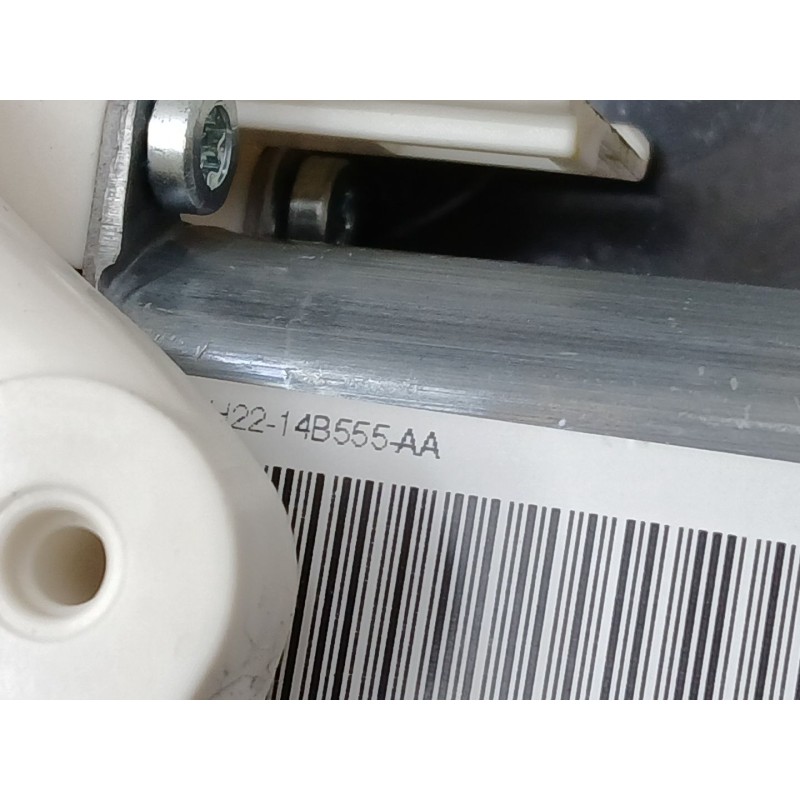 Recambio de elevalunas trasero izquierdo para land rover discovery iv (l319) 2.7 td 4x4 referencia OEM IAM AH2227001AA  AH2214B5