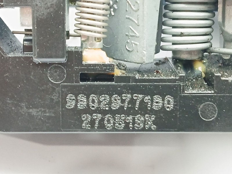 Recambio de maneta exterior delantera derecha para citroën c4 cactus 1.2 thp 110 referencia OEM IAM 9802977180  