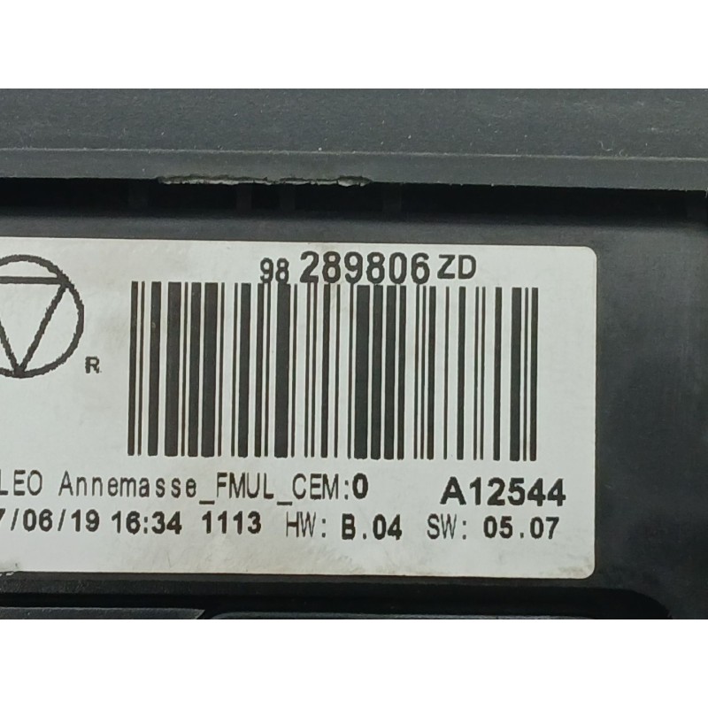 Recambio de pantalla multifuncion para citroën c4 cactus 1.2 thp 110 referencia OEM IAM 98289806ZD  