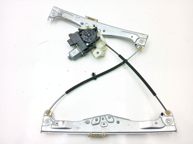 Recambio de elevalunas delantero derecho para citroën c4 cactus 1.2 thp 110 referencia OEM IAM 9832873680  0130823322