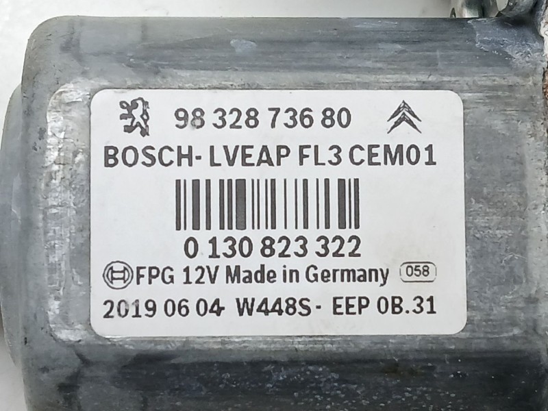 Recambio de elevalunas delantero derecho para citroën c4 cactus 1.2 thp 110 referencia OEM IAM 9832873680  0130823322
