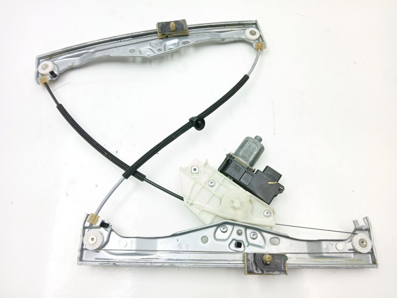 Recambio de elevalunas delantero izquierdo para citroën c4 cactus 1.2 thp 110 referencia OEM IAM 9832873780  0130823323
