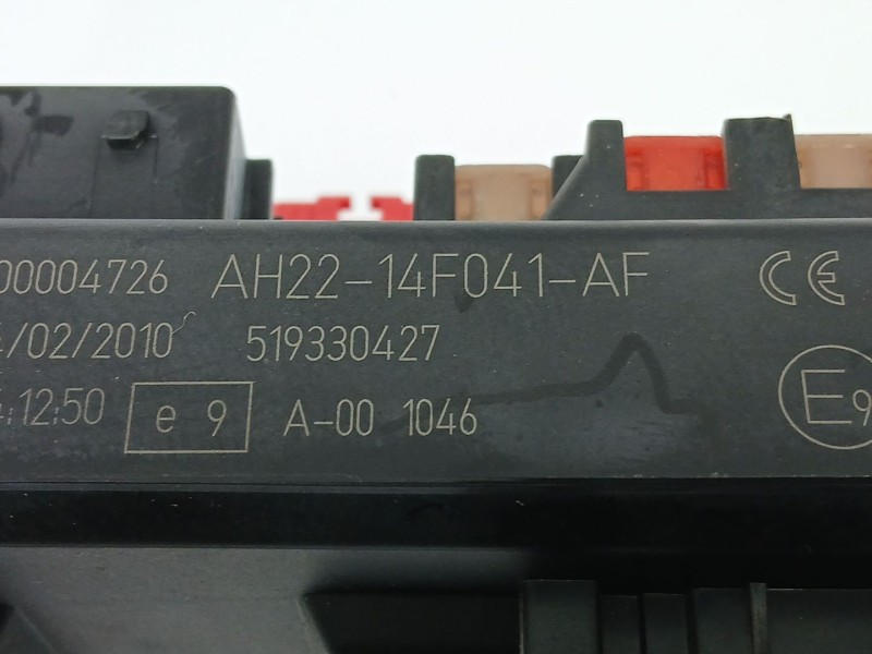 Recambio de caja reles / fusibles para land rover discovery iv (l319) 2.7 td 4x4 referencia OEM IAM AH2214F041AF  