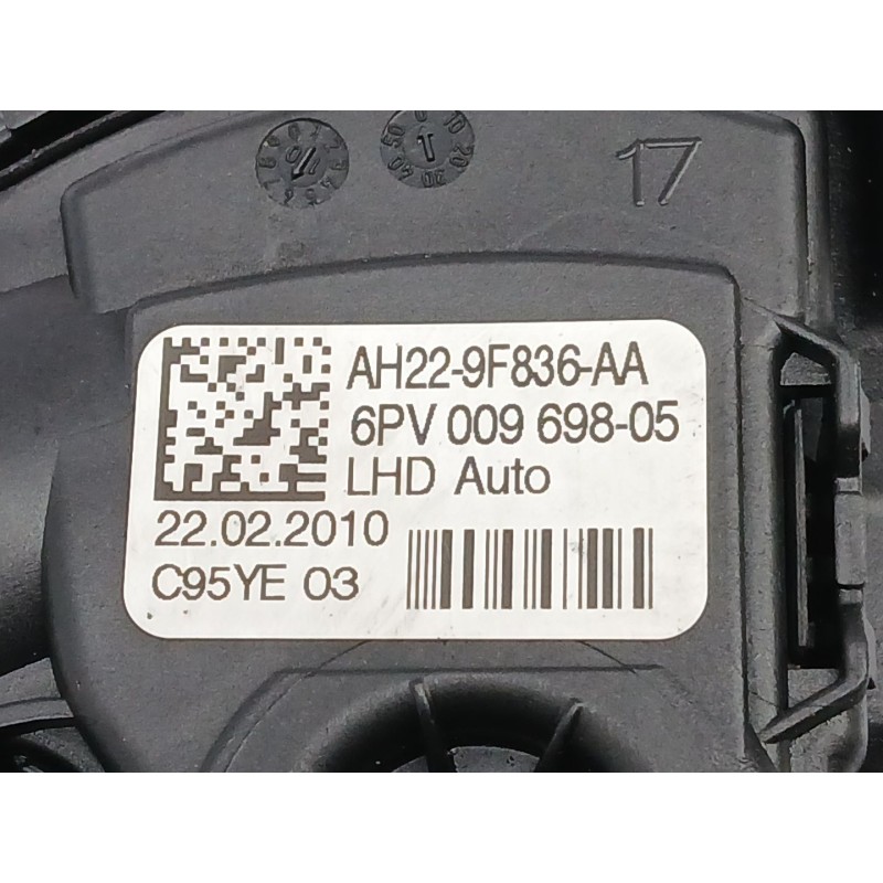 Recambio de potenciometro pedal para land rover discovery iv (l319) 2.7 td 4x4 referencia OEM IAM AH229F836AA  6PV00969805
