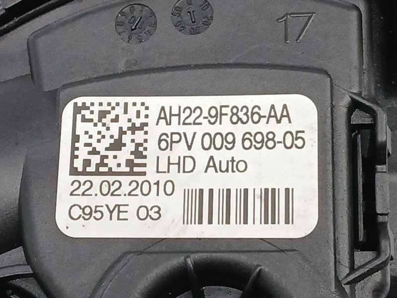 Recambio de potenciometro pedal para land rover discovery iv (l319) 2.7 td 4x4 referencia OEM IAM AH229F836AA  6PV00969805