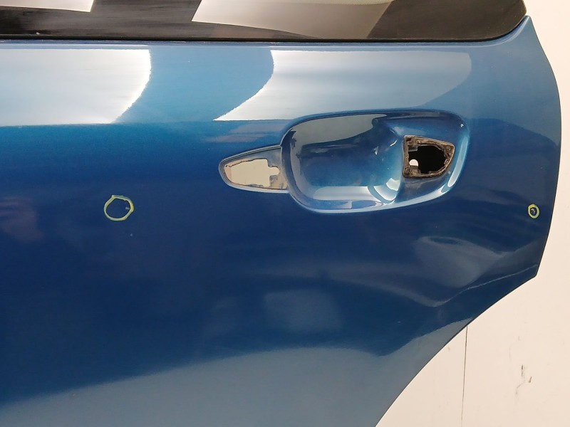 Recambio de puerta trasera izquierda para citroën c4 cactus 1.2 thp 110 referencia OEM IAM 9821336680  