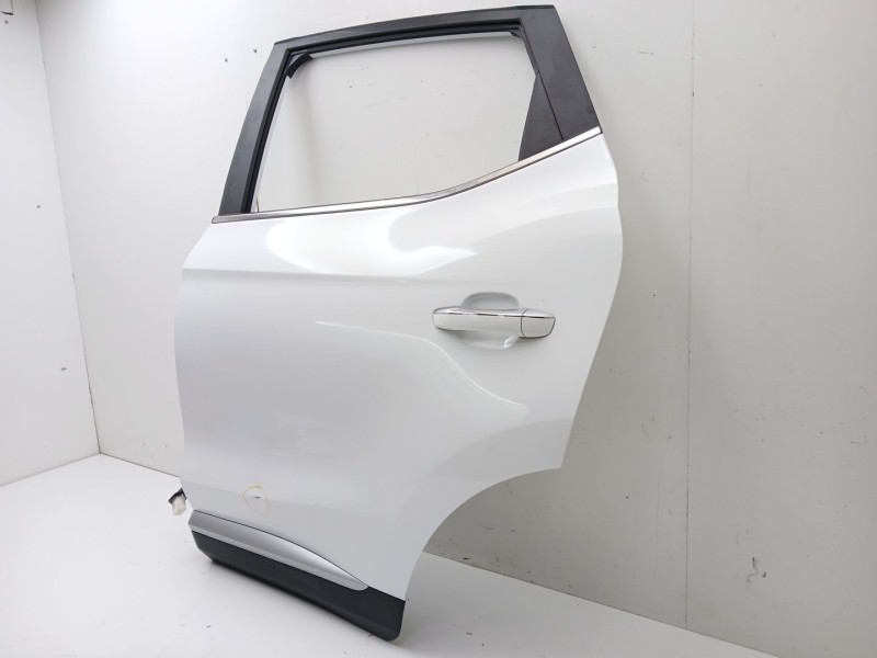 Recambio de puerta trasera izquierda para mg mg zs suv 1.5 vti referencia OEM IAM 10322167  