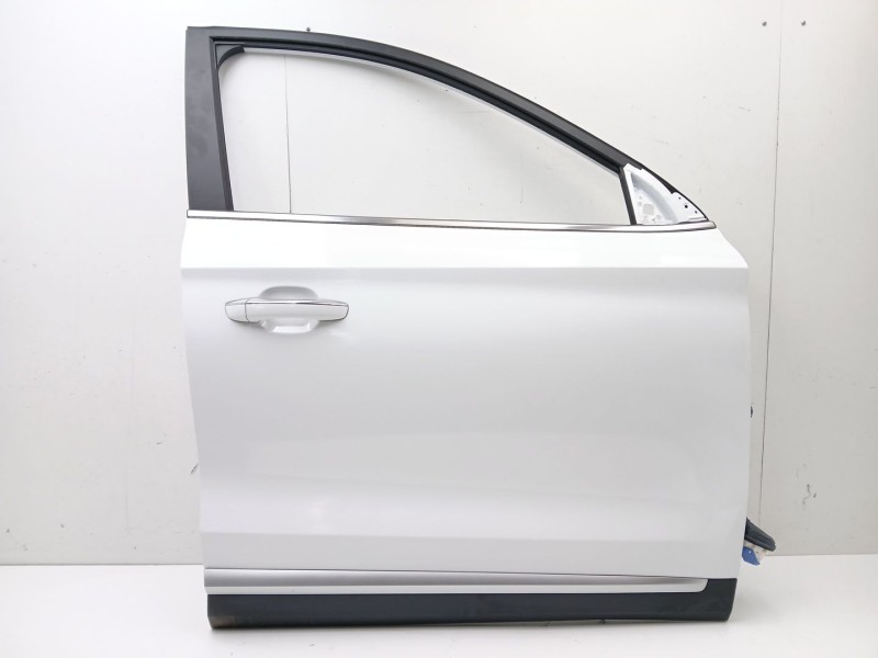 Recambio de puerta delantera derecha para mg mg zs suv 1.5 vti referencia OEM IAM 10318336  