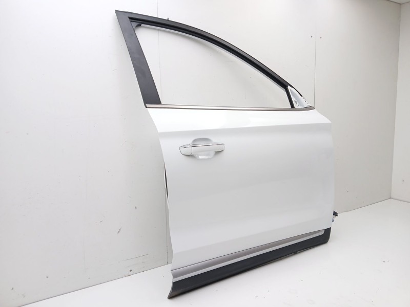 Recambio de puerta delantera derecha para mg mg zs suv 1.5 vti referencia OEM IAM 10318336  