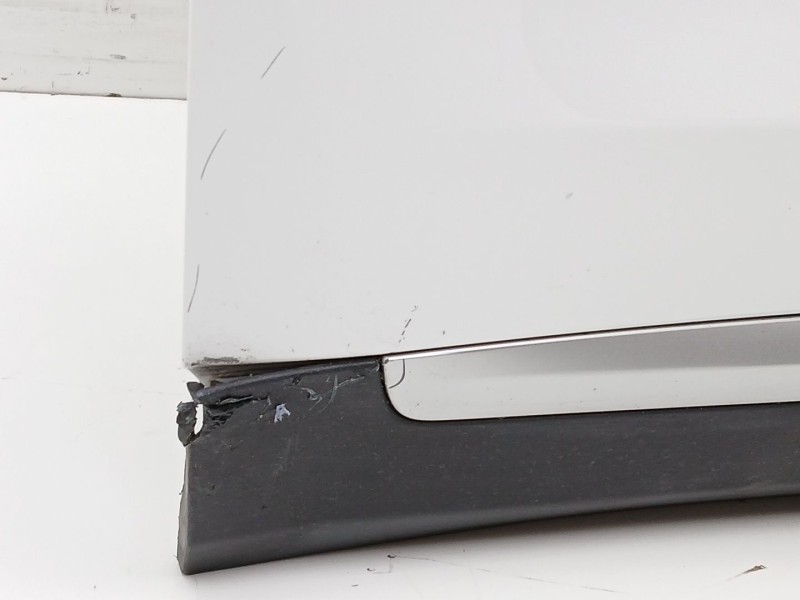 Recambio de puerta delantera izquierda para mg mg zs suv 1.5 vti referencia OEM IAM 10322109  