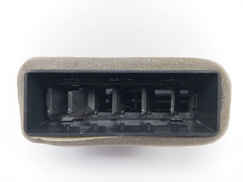 Recambio de rejilla aireadora para seat arona (kj7, kjp) 1.0 tsi referencia OEM IAM 6F1820902M  