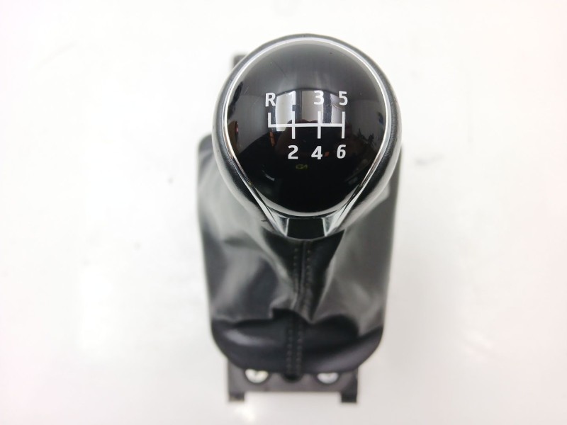 Recambio de palanca cambio para seat arona (kj7, kjp) 1.0 tsi referencia OEM IAM 2Q0711049K  