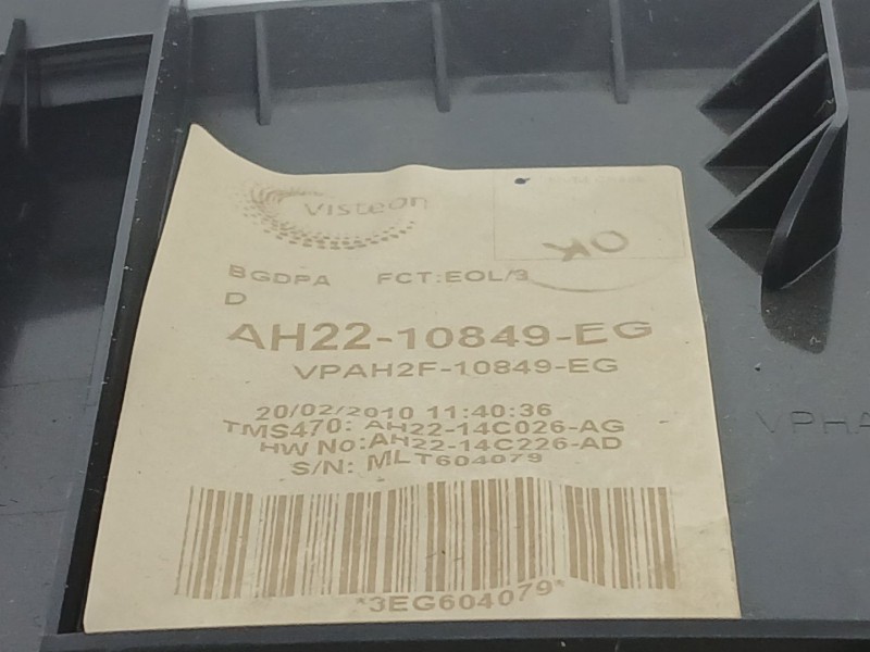 Recambio de cuadro instrumentos para land rover discovery iv (l319) 2.7 td 4x4 referencia OEM IAM AH2210849EG  