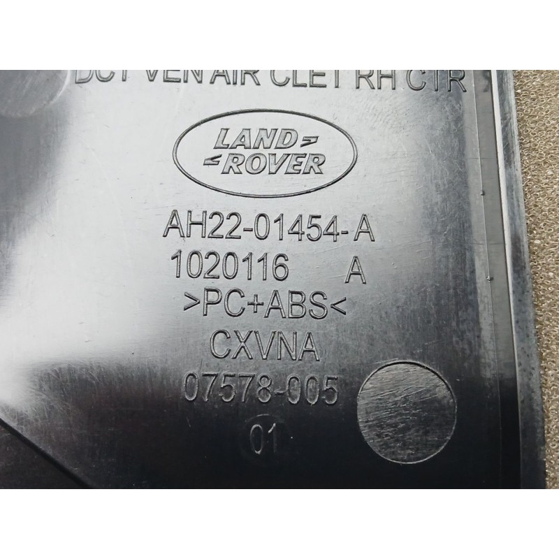 Recambio de rejilla aireadora para land rover discovery iv (l319) 2.7 td 4x4 referencia OEM IAM AH2201454A  