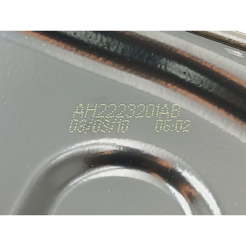 Recambio de elevalunas delantero izquierdo para land rover discovery iv (l319) 2.7 td 4x4 referencia OEM IAM AH2223201AB  AH2215