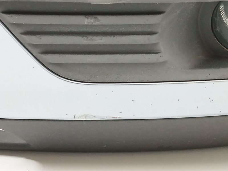 Recambio de paragolpes delantero para ford focus lim. (cb4) trend referencia OEM IAM 4M5117K819A  4M5117K819B