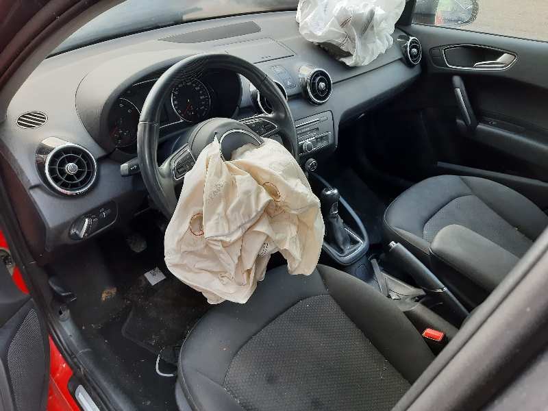 audi a1 sportback (8xf) del año 2017