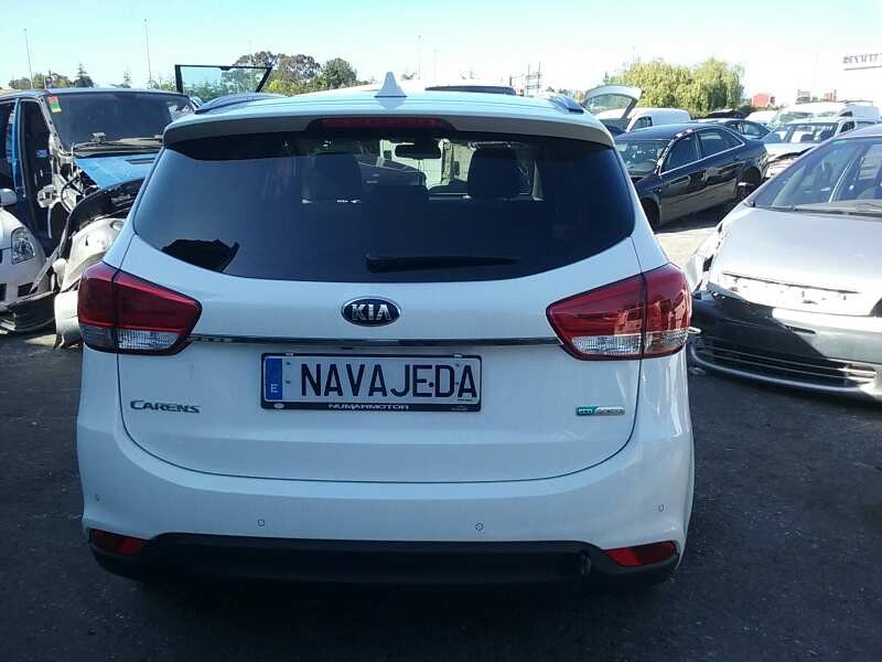 kia carens ( ) del año 2015