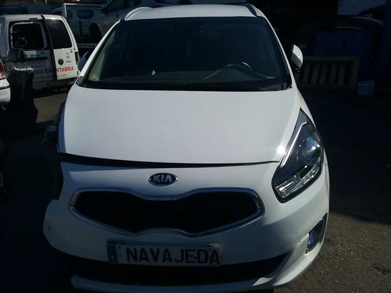 kia carens ( ) del año 2015