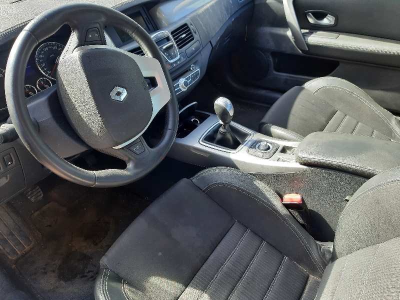 renault laguna coupe del año 2012