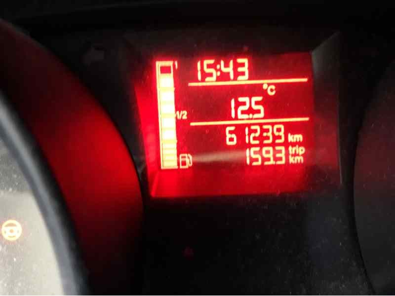 seat ibiza (6j5) del año 2010