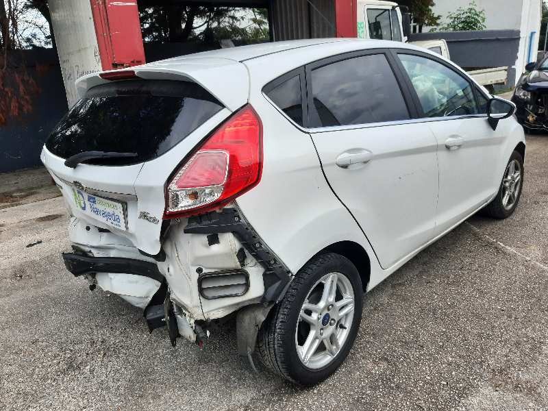 ford fiesta (ccn) del año 2013