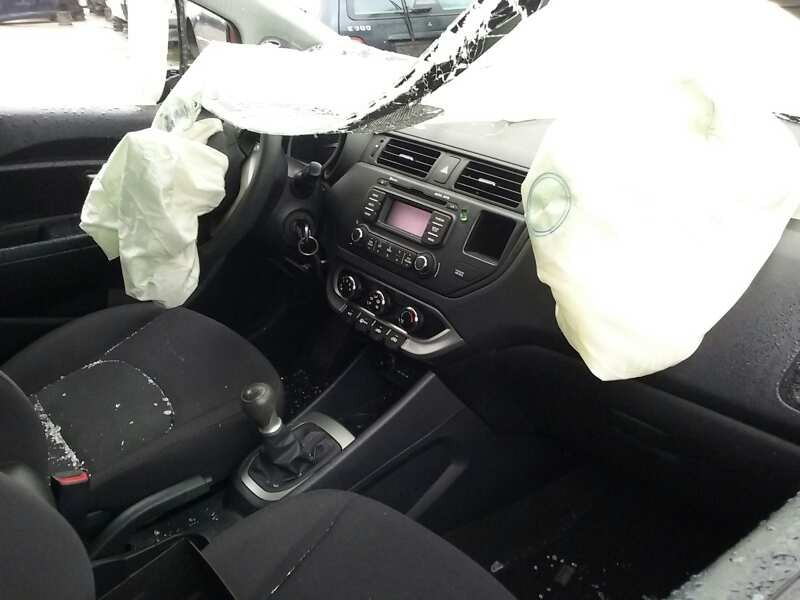 kia rio del año 2014