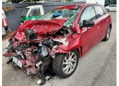 toyota auris del año 2015 2