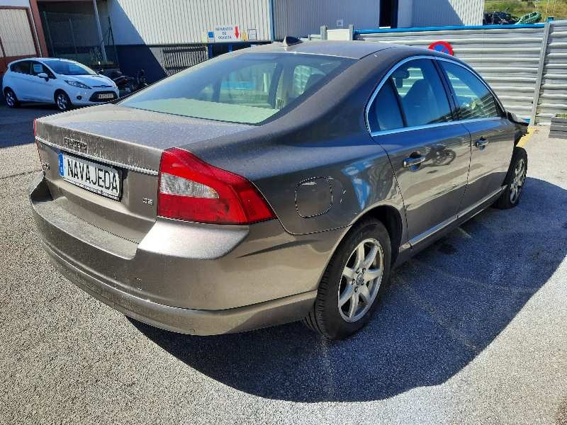 volvo s80 berlina del año 2008