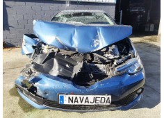 toyota auris del año 2016