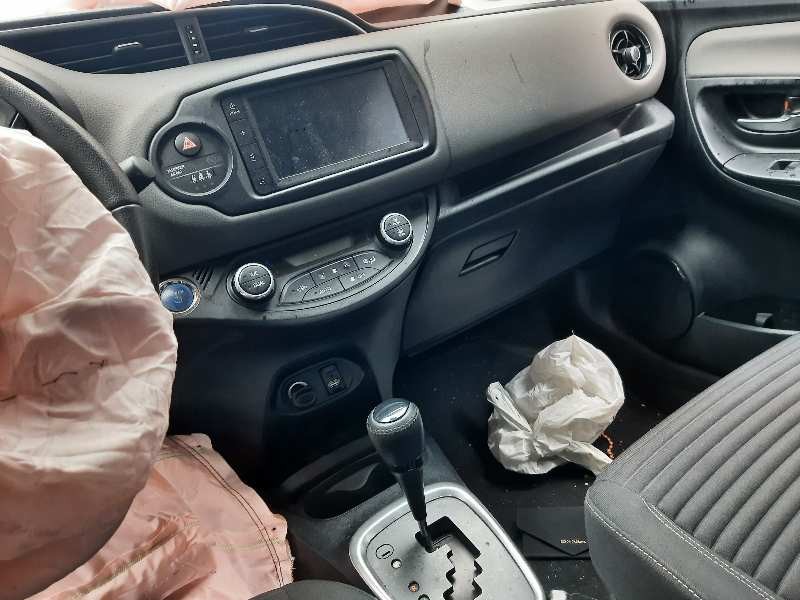 toyota yaris del año 2020