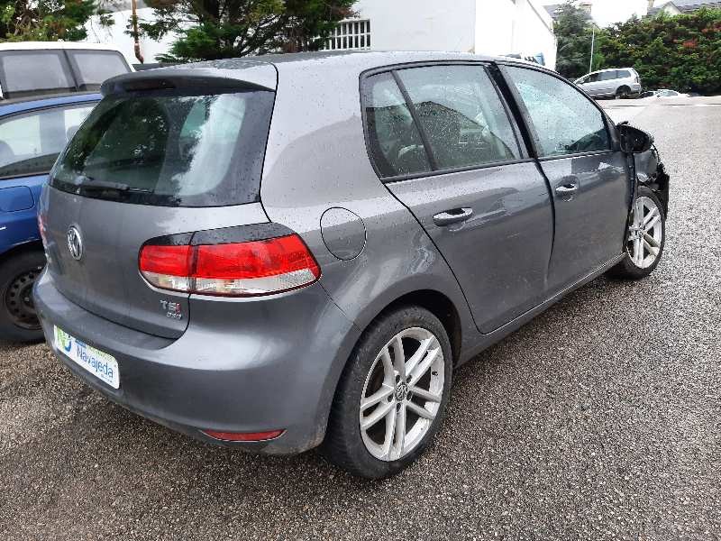 volkswagen golf vi (5k1) del año 2011