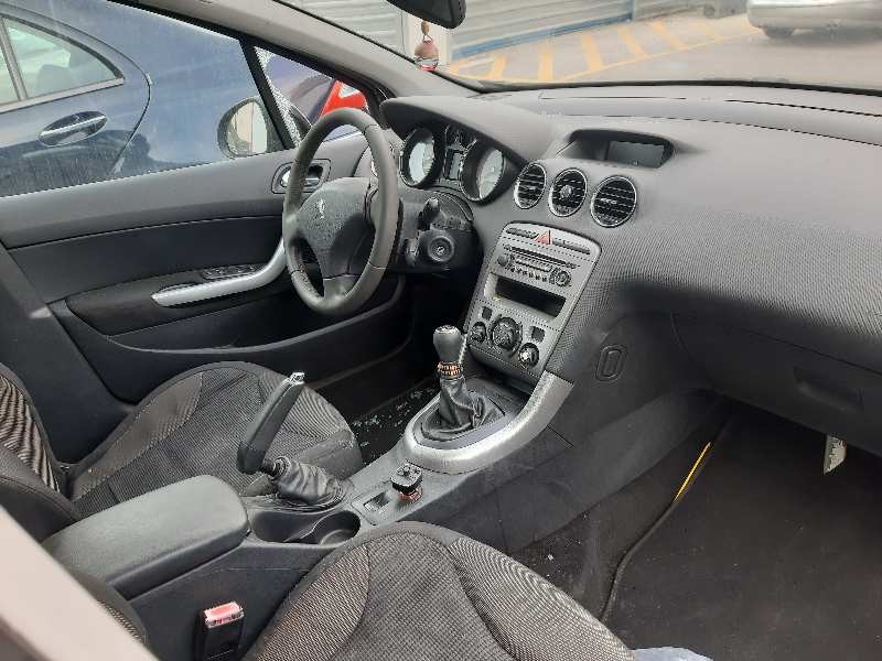 peugeot 308 del año 2008