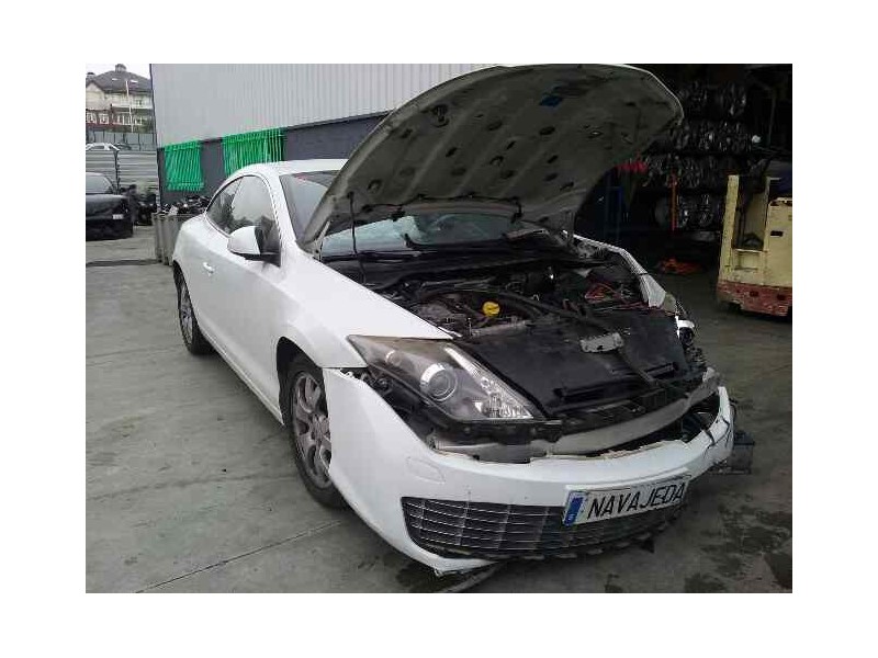 renault laguna coupe del año 2010