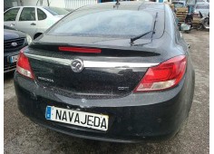 opel insignia berlina del año 2011
