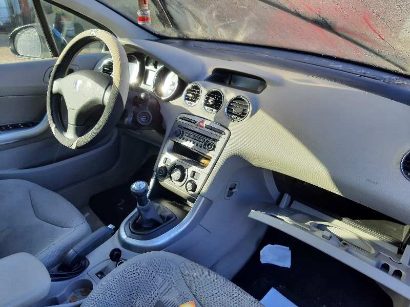 peugeot 308 del año 2008