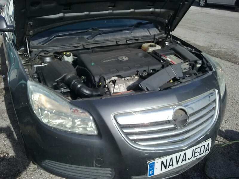 opel insignia berlina del año 2009