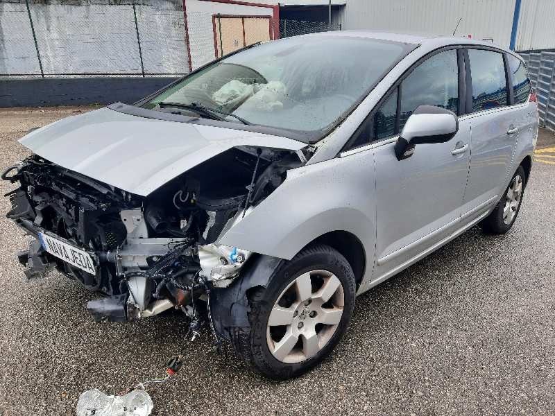 peugeot 5008 del año 2011