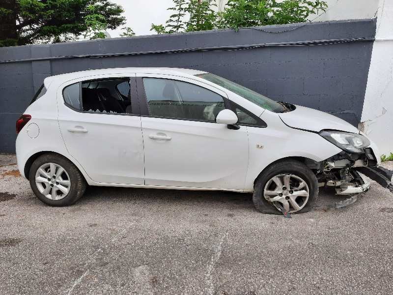 opel corsa e del año 2015