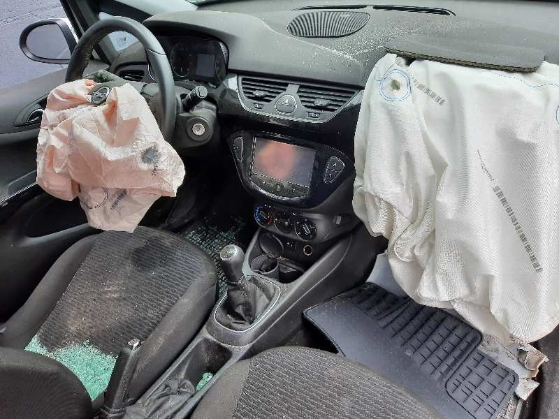 opel corsa e del año 2015