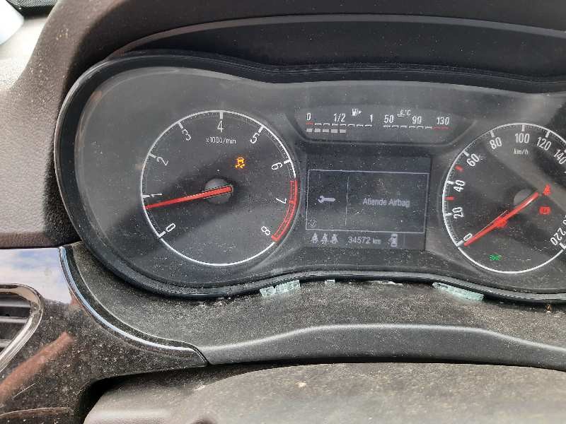 opel corsa e del año 2015