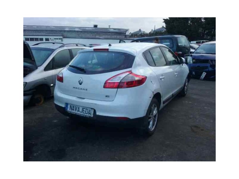 renault megane iii berlina 5 p del año 2012