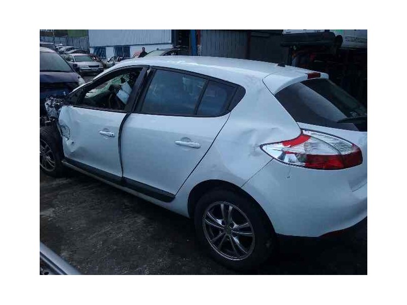 renault megane iii berlina 5 p del año 2012