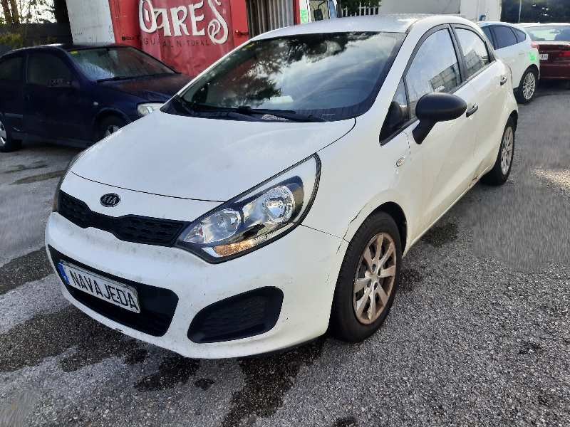 kia rio del año 2012