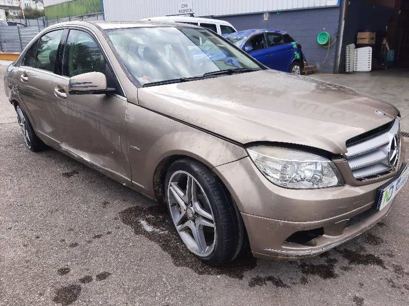 mercedes-benz clase c (w204) berlina del año 2009