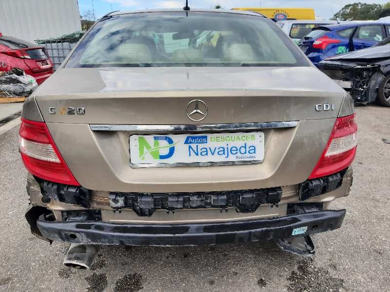 mercedes-benz clase c (w204) berlina del año 2009