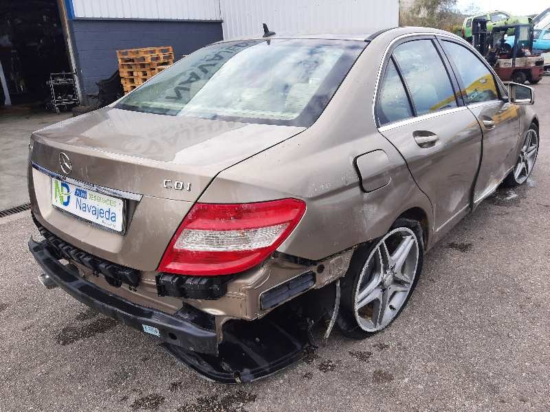 mercedes-benz clase c (w204) berlina del año 2009