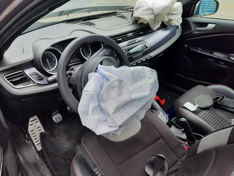 alfa romeo giulietta (191) del año 2010